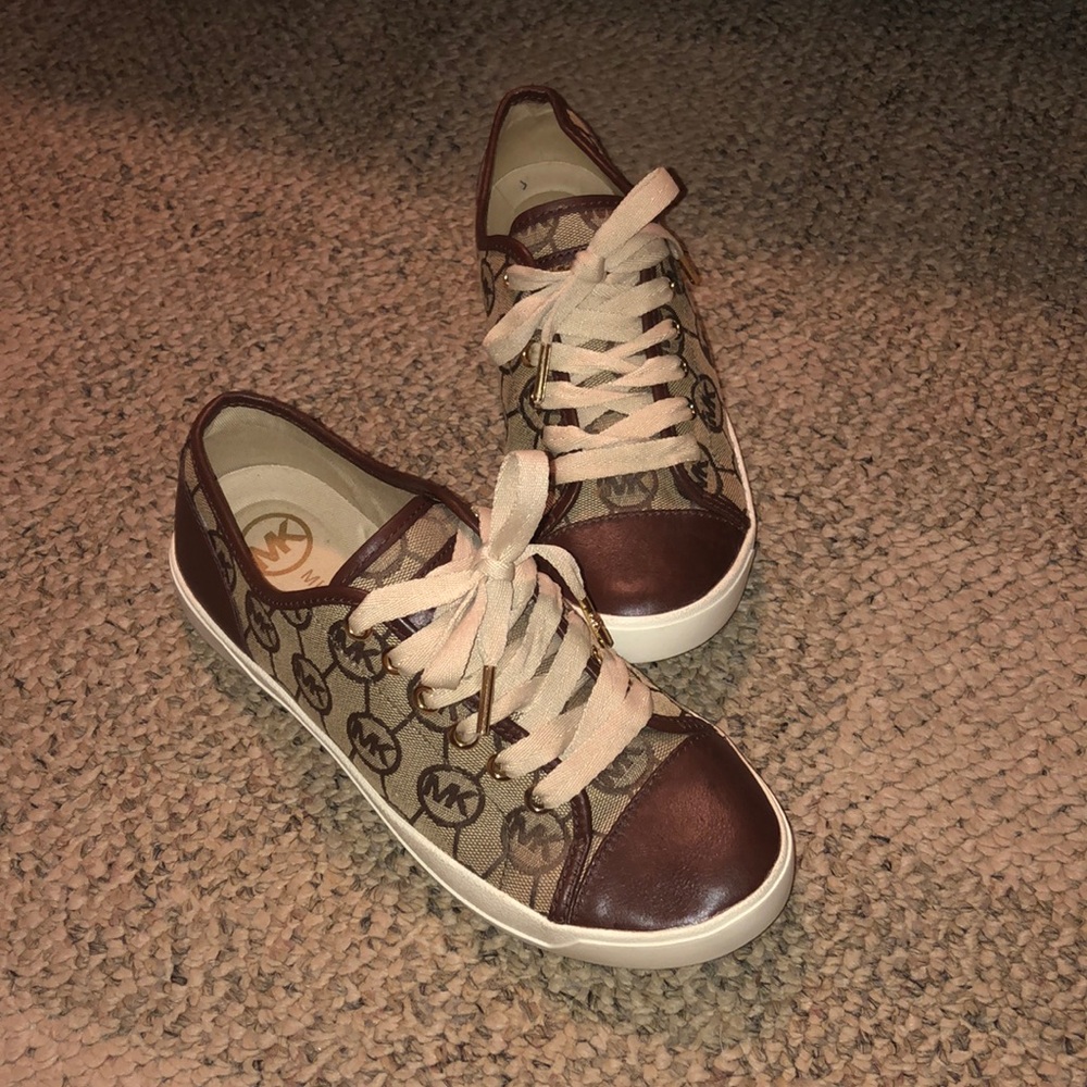 Micheal Kors Sneakers